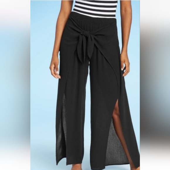 Kona Sol Other - Kona Sol Black Wide Leg Pants with Side Slits